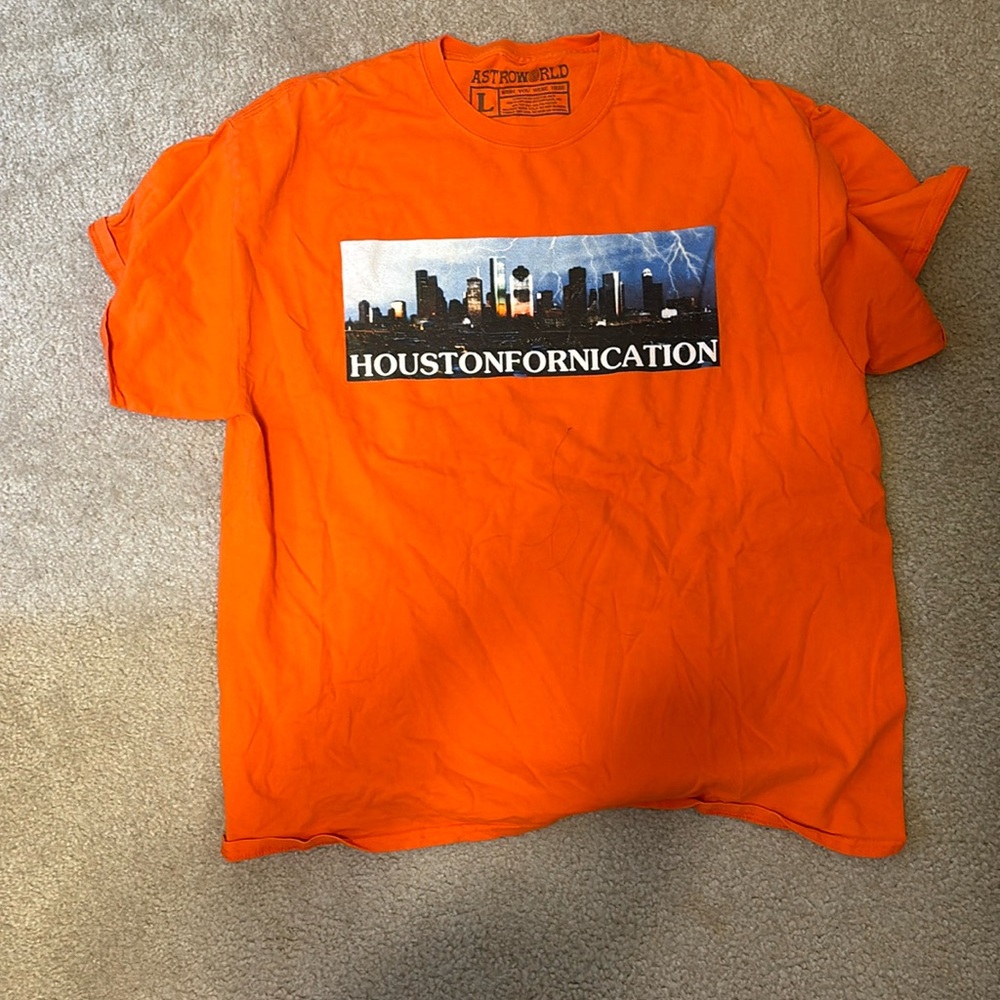 Astro world tee Travis Scott